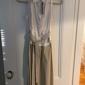 Tahari Size 4 . If u r a 6 it will be snug